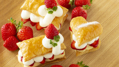 幸せな苺の香りがいっぱいに広がるスイーツ勢揃い「ストロベリースイーツブッフェ」を2026年3月21日（土）・22日（日）・4月25日（土）・26日（日）4日間限定開催